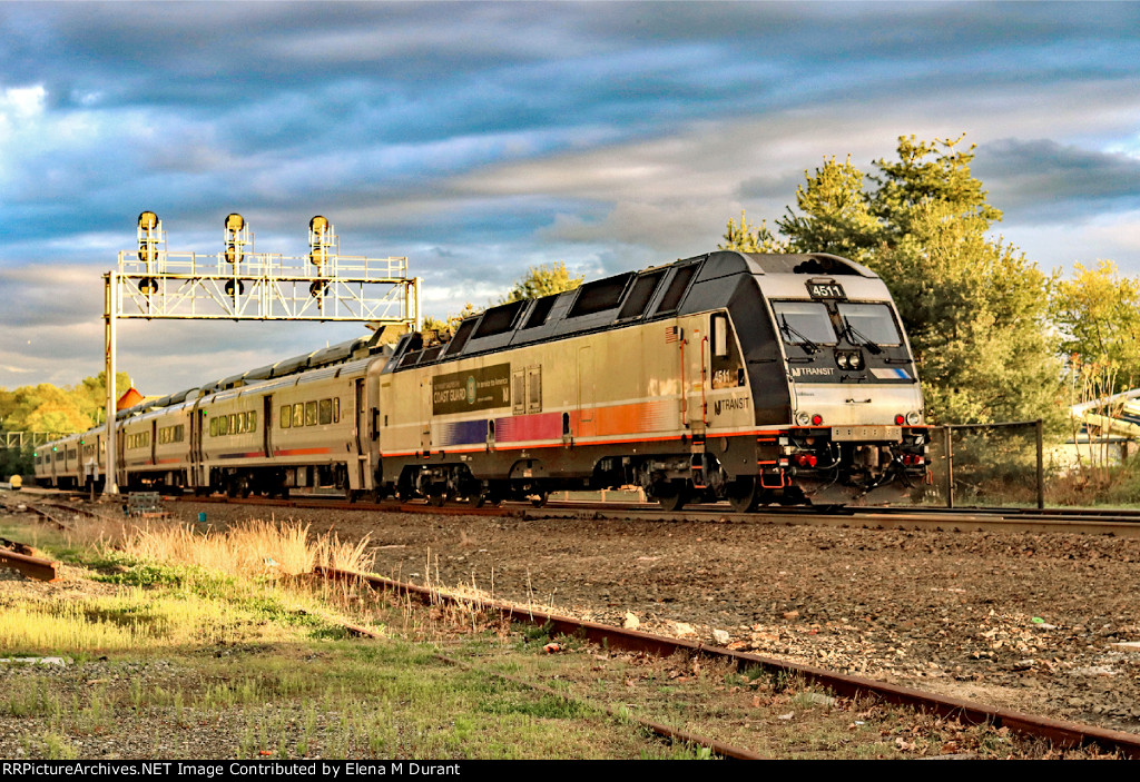 NJT 4511 on train 1225